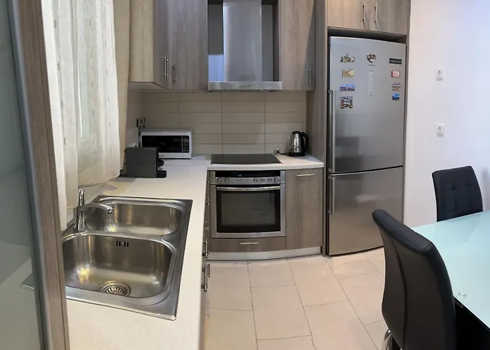 Angelos House Deluxe Apartments